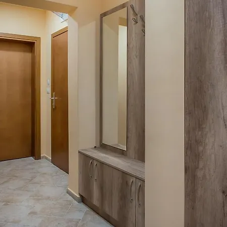 Garden Of Eden Pmg Apartment