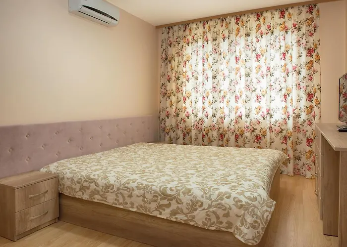 Garden Of Eden Pmg Апартаменты Свети-Влас