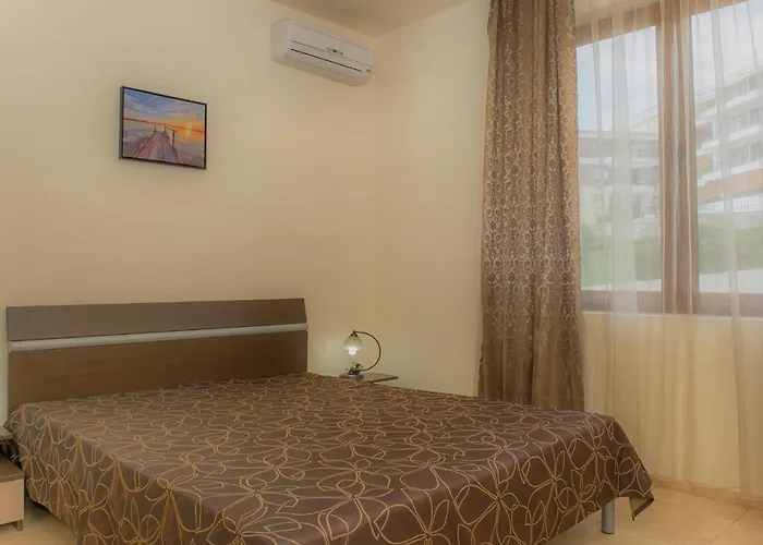 Garden Of Eden Pmg Апартаменты Свети-Влас